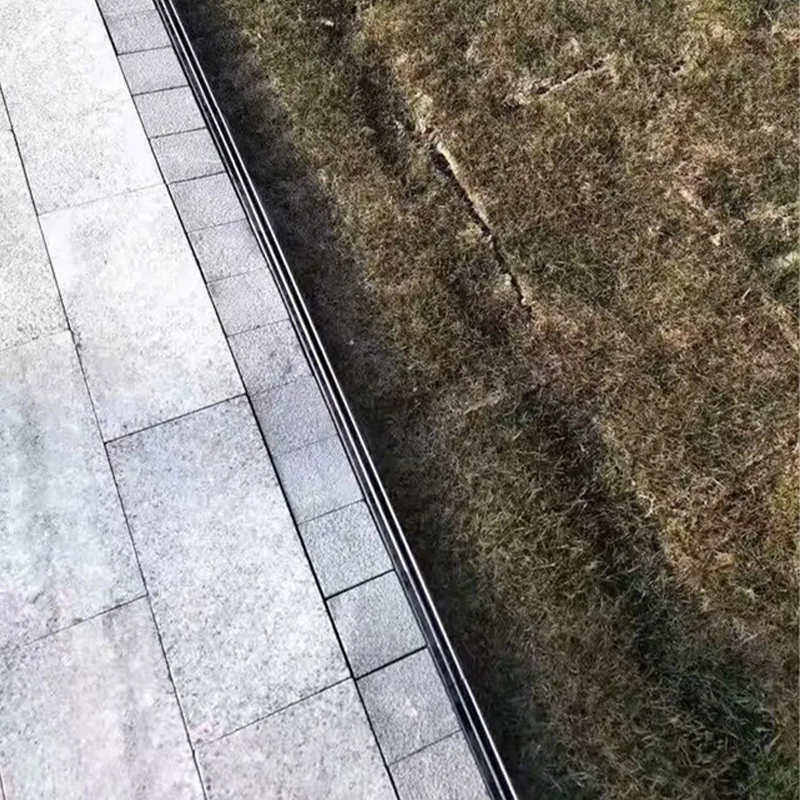 Saluran saliran linear anti-gelincir dan tahan haus